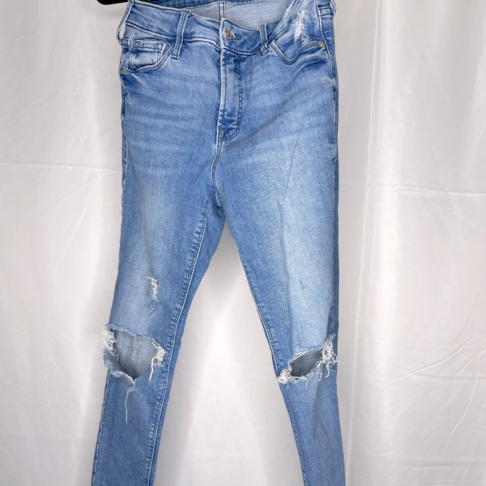 Super comfy, slim fit jeans !